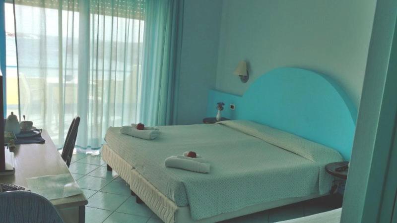 Hotel Baia Turchese Đảo Đảo Lampedusa Ngoại thất bức ảnh